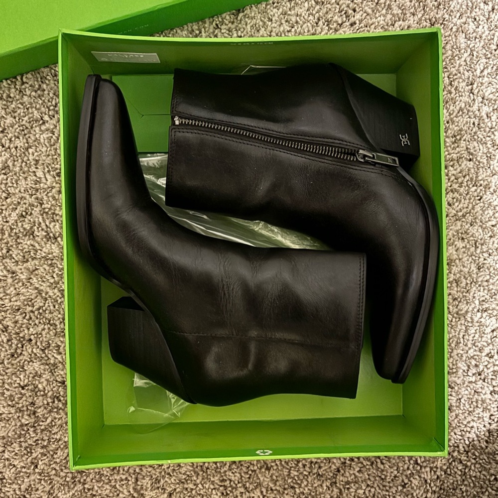 Sam Edelman Jane Black Pointed Toe Stacked Block Heel Western Ankle Boots